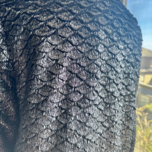 Stunning Minkpink Silver and Black Shimmery Mermaid Scales Fuzzy Jacket - Picture 10 of 12